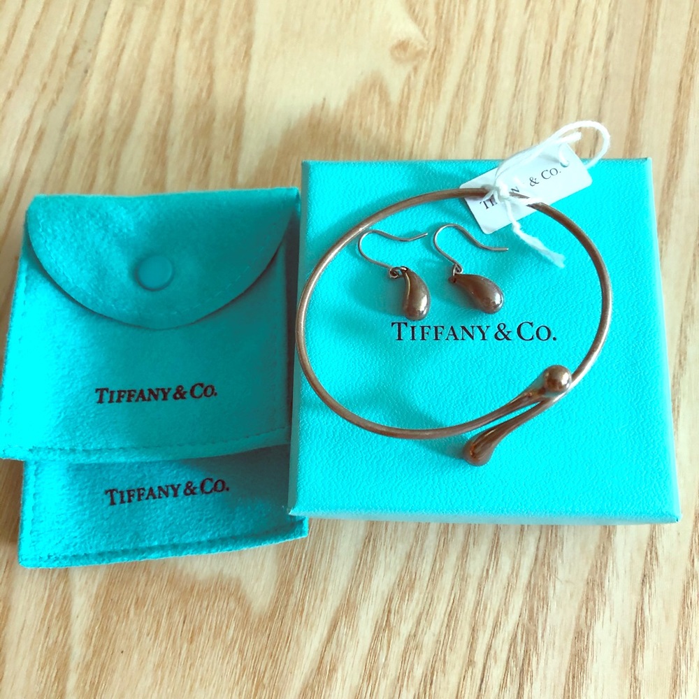 Genuine Tiffany & Co Bracelet and Earring NIB